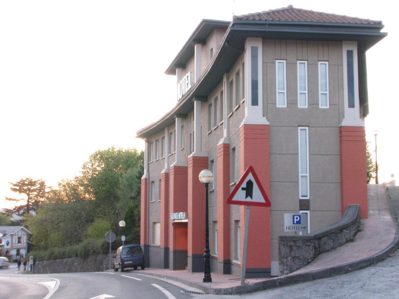 Hotel Elizalde Oiartzun Exterior foto